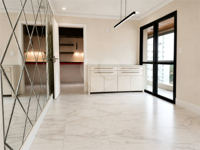 Apartamento à venda com 3 suítes em Santana, São Paulo, SP