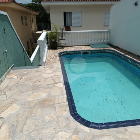Casa à venda com 3 quartos, sendo 1 suíte, em Parque Peruche, São Paulo, SP