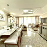 Casa com 3 dormitórios à venda, 159 m² por R$ 1.380.000,00 - Embaré - Santos/SP