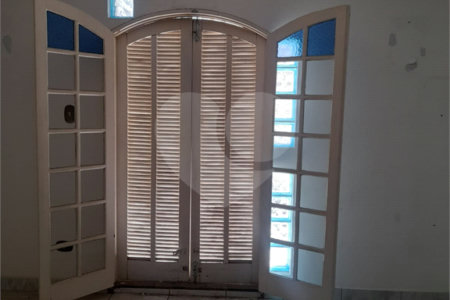 Sobrado à venda com 3 quartos, sendo 1 suíte, em Vila Mariana, São Paulo, SP