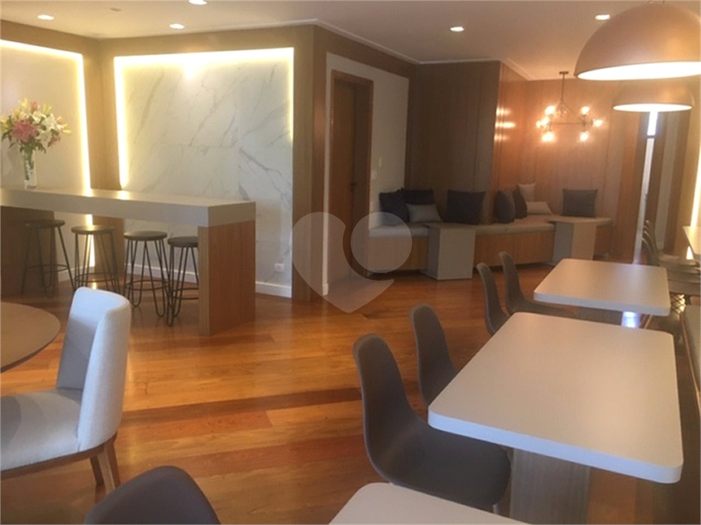 Apartamento para alugar com 3 quartos, sendo 1 suíte, em Brooklin, São Paulo, SP