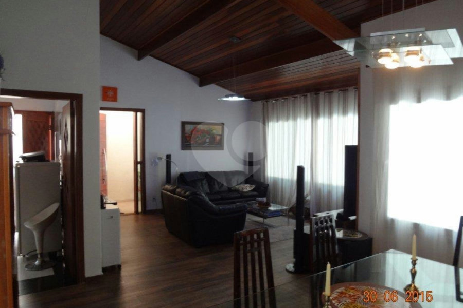 Casa Térrea à venda com 3 quartos, sendo 1 suíte, em Vila Irmãos Arnoni, São Paulo, SP