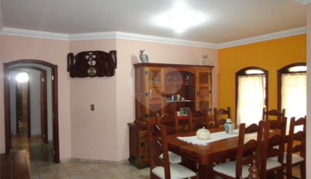 Chácara à venda com 4 suítes em Monte Alegre, Vinhedo, SP