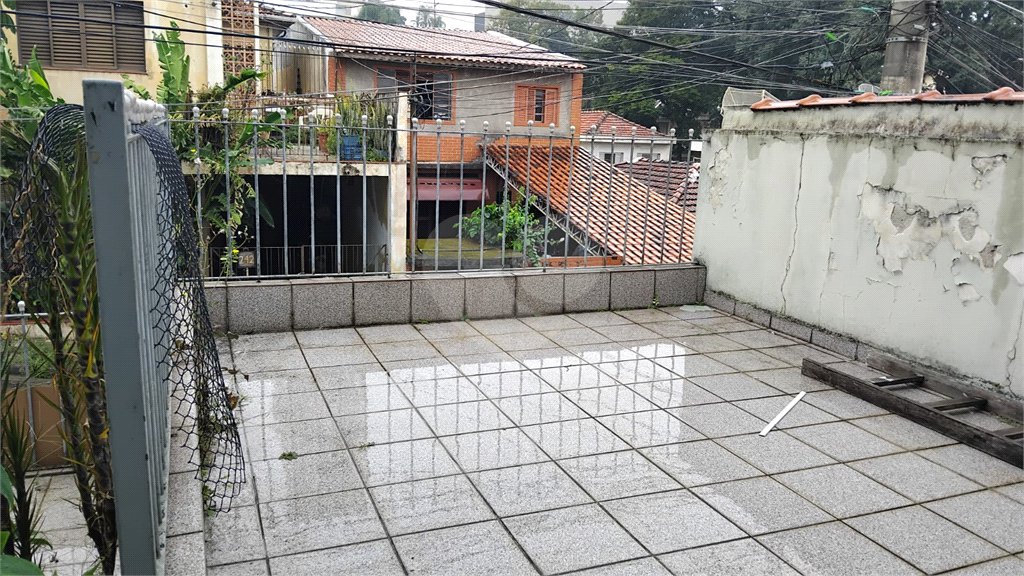 Sobrado à venda com 3 quartos em Jardim Odete, São Paulo, SP