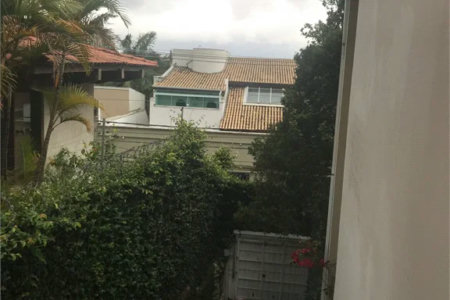 Casa à venda com 4 suítes em Jardim Leonor, São Paulo, SP