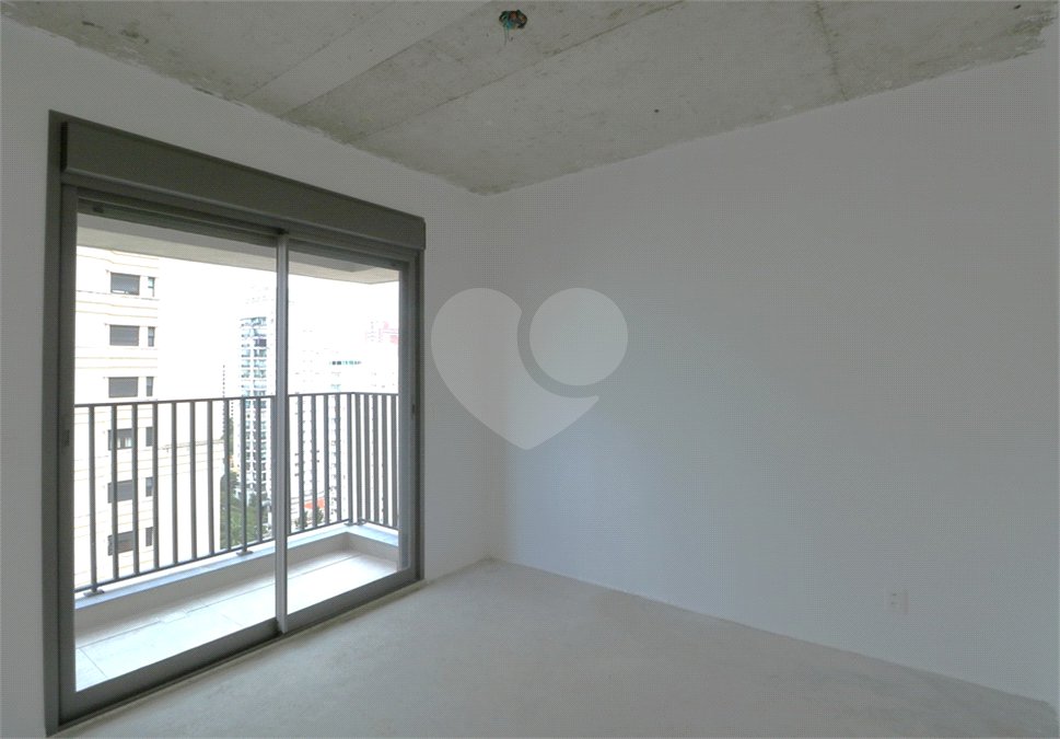Apartamento à venda com 3 suítes em Moema, São Paulo, SP