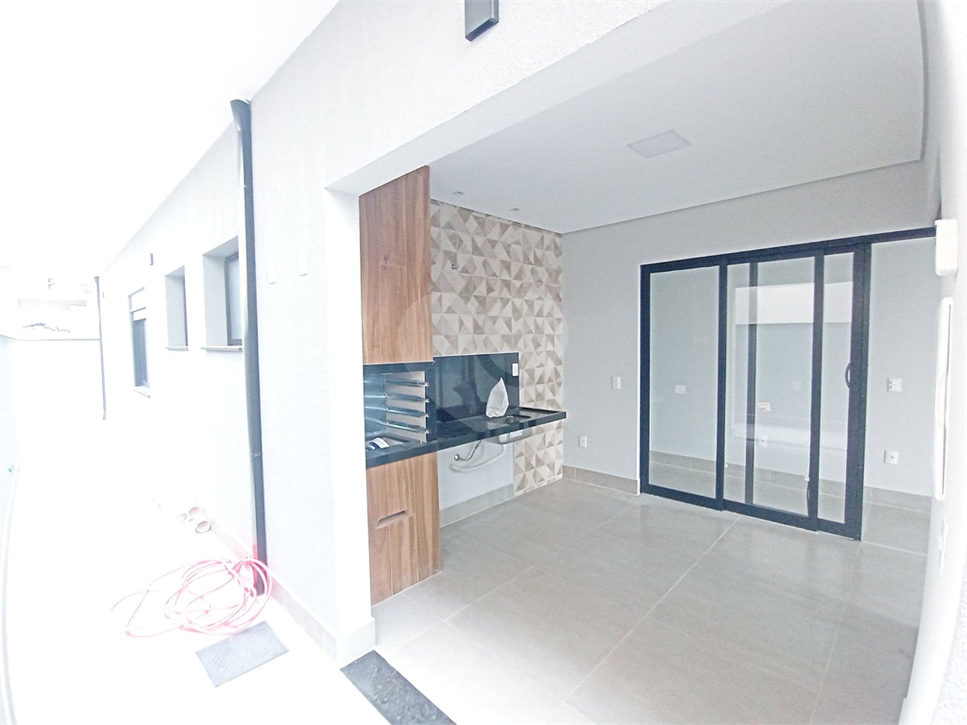 Casa à venda com 3 suítes no condomínio Vita Verdi, Valinhos - SP