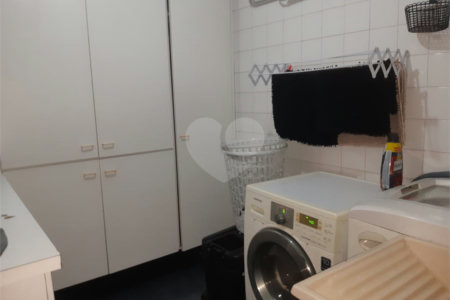 Sobrado à venda com 3 suítes em Parada Inglesa, São Paulo, SP