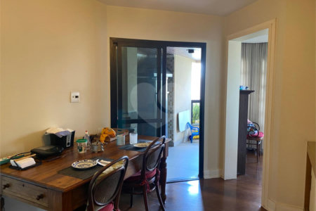 Apartamento à venda com 4 quartos, sendo 3 suítes, em Vila Morumbi, São Paulo, SP