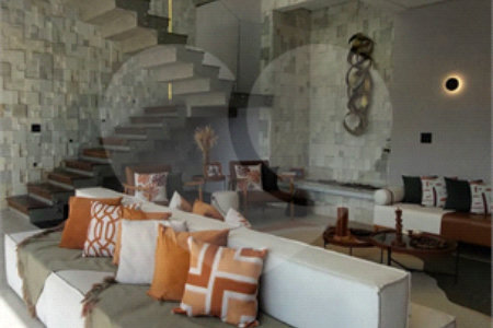 Casa à venda com 3 suítes no condomínio Figueira Garden, Atibaia - SP