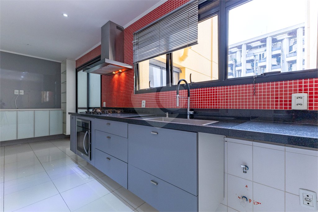 Apartamento à venda com 4 quartos, sendo 3 suítes, em Vila Suzana, São Paulo, SP