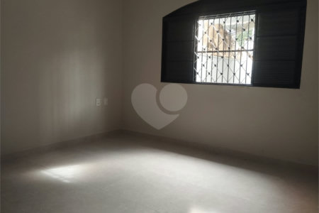 Casa Térrea à venda com 3 quartos, sendo 1 suíte, em Jardim Nova América, Araraquara, SP