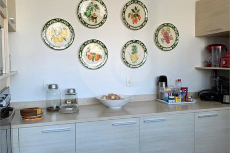Apartamento à venda com 4 suítes em Vila Suzana, São Paulo, SP
