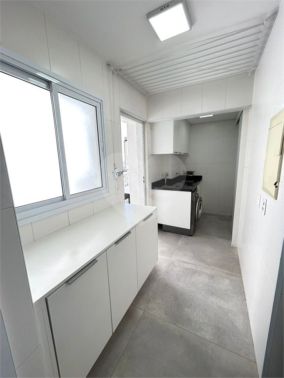 Apartamento à venda com 3 suítes em Barra Funda, São Paulo, SP