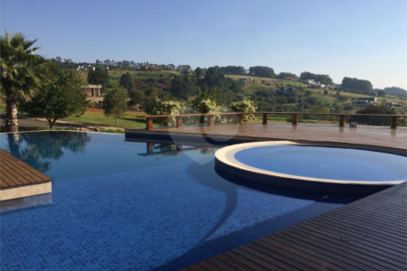 Casa à venda com 5 suítes no condomínio Fazenda da Grama, Itupeva - SP