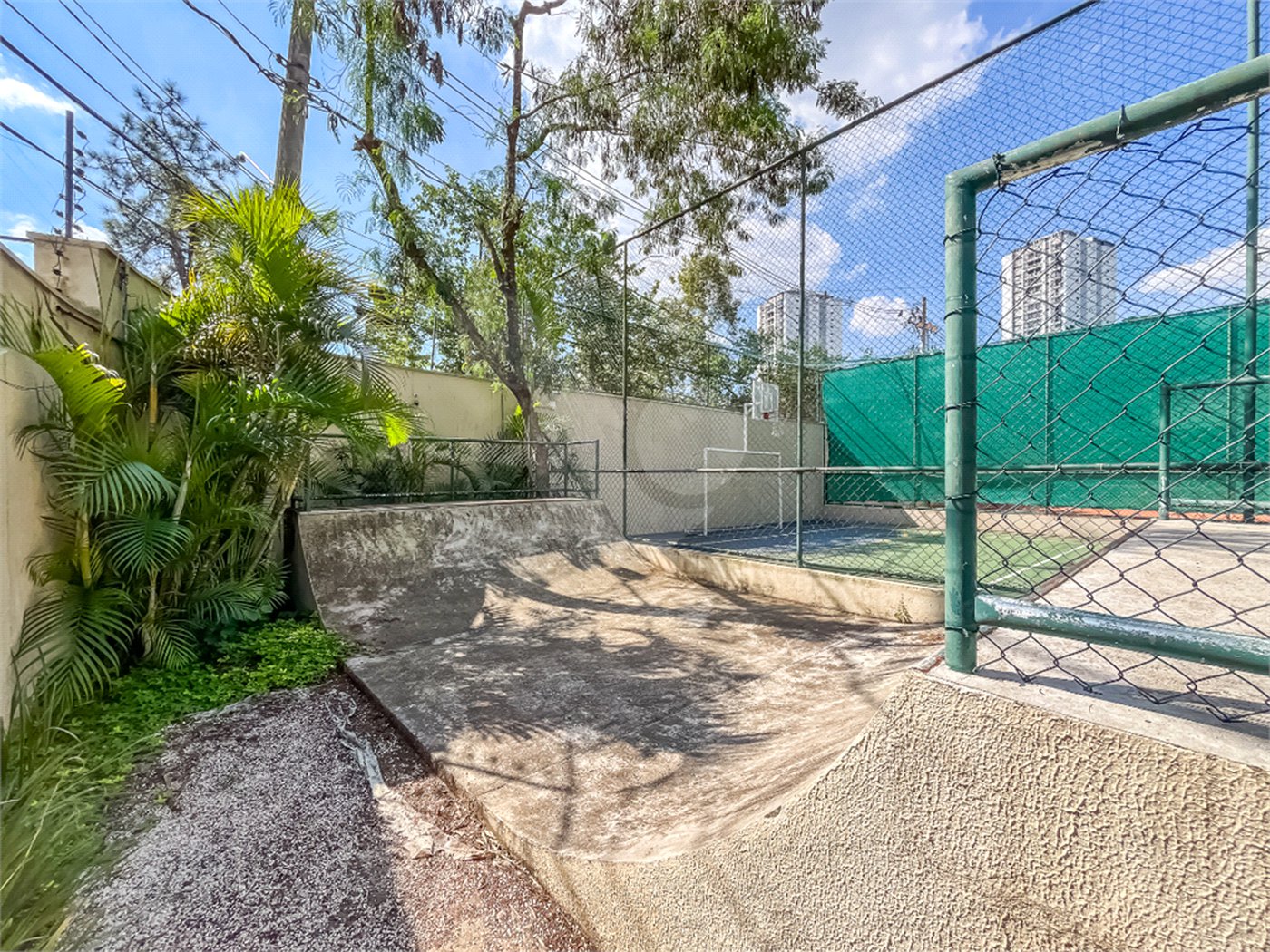 Apartamento à venda com 3 suítes em Alto da Boa Vista, São Paulo, SP