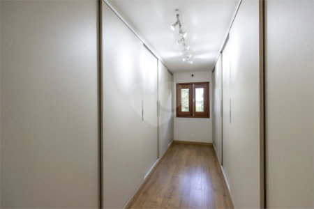 Casa à venda com 4 quartos, sendo 3 suítes,  no condomínio Royal Park, Ribeirão Preto - SP