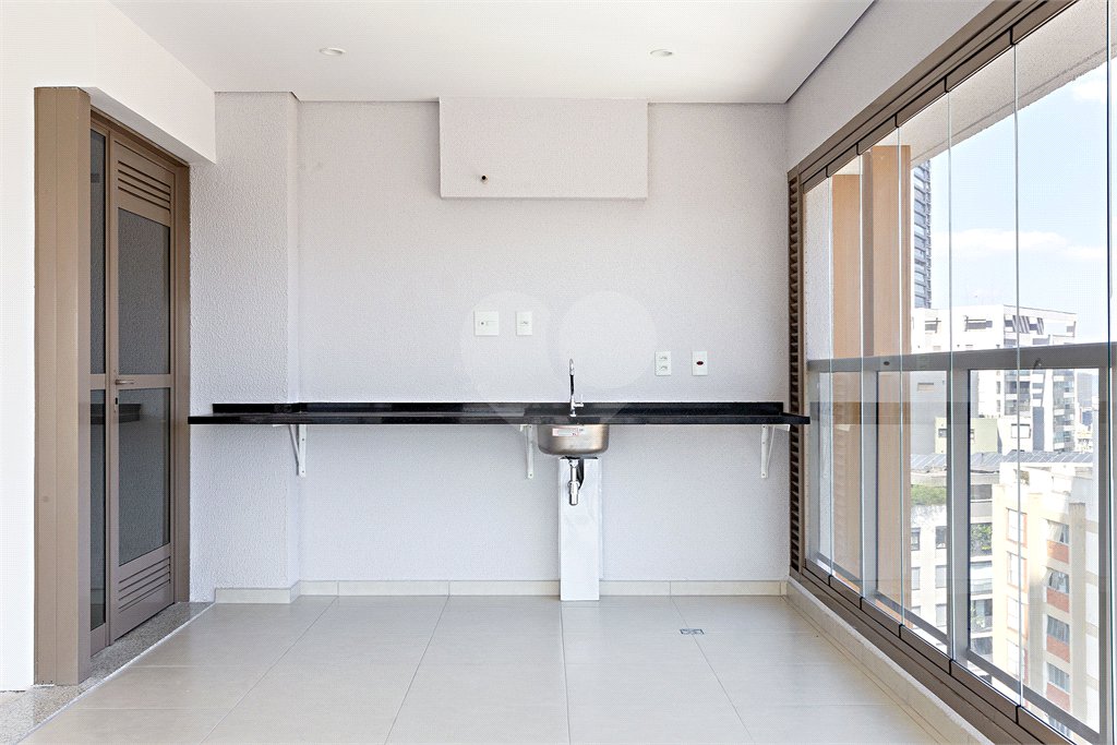 Apartamento à venda com 3 suítes em Sumarezinho, São Paulo, SP