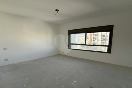 Apartamento à venda com 3 quartos, sendo 1 suíte, em Jardim Prudência, São Paulo, SP