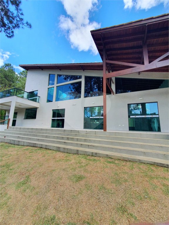 Casa à venda ou para alugar com 4 suítes em Vila Machado, Mairiporã, SP