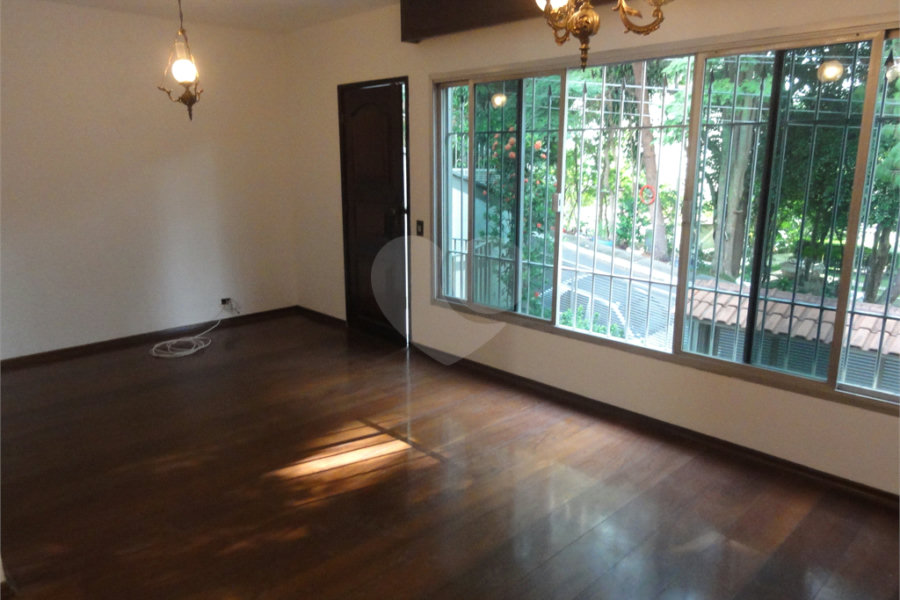 Casa Térrea à venda com 4 quartos, sendo 2 suítes, em Mandaqui, São Paulo, SP