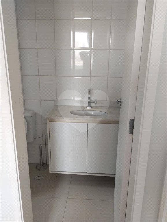 Apartamento para alugar com 2 quartos, sendo 1 suíte, em Vila Invernada, São Paulo, SP