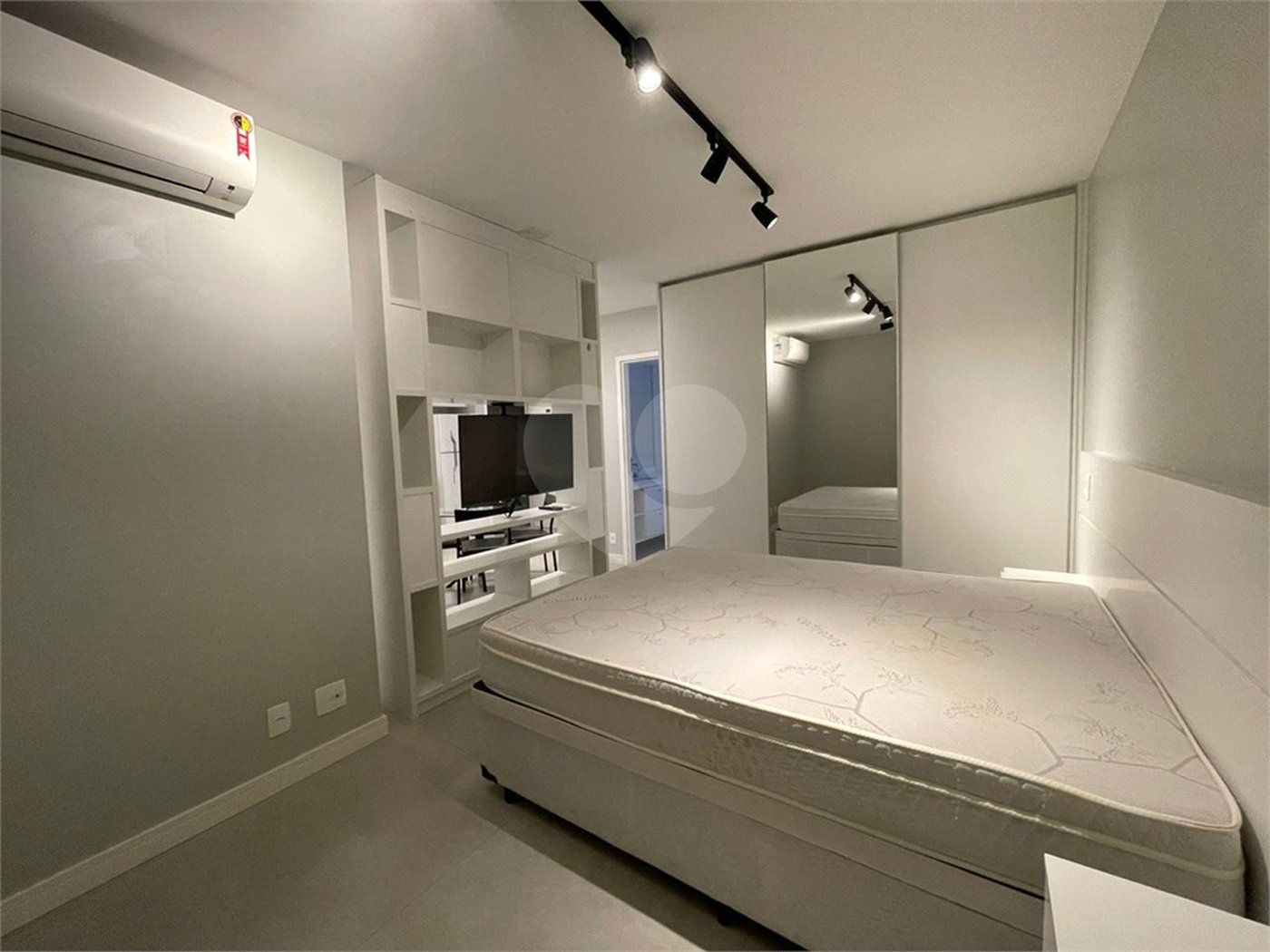 Apartamento à venda com 1 quarto em Pinheiros, São Paulo, SP