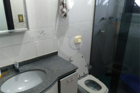 Casa à venda com 3 quartos, sendo 2 suítes,  em Vila Suissa, Mogi das Cruzes, SP