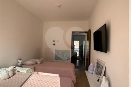 Sobrado à venda com 3 quartos, sendo 1 suíte,  em Villa Di Cesar, Mogi das Cruzes, SP