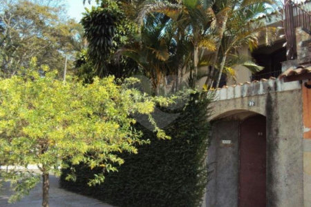 Sobrado à venda com 4 suítes em Jardim Franca, São Paulo, SP