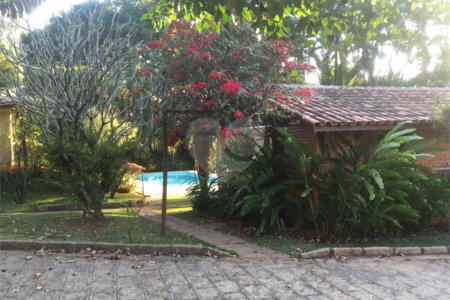 Casa à venda com 5 quartos, sendo 3 suítes, em Recanto das Flores, Indaiatuba, SP