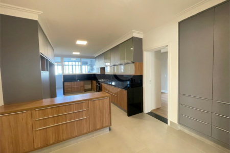 Apartamento à venda com 4 suítes em Alto da Boa Vista, São Paulo, SP