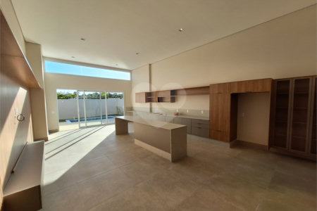 Casa à venda com 3 suítes no condomínio Alphaville Castelo, Itu - SP