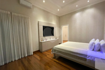 Casa à venda com 4 suítes no condomínio Halvétia Country Residencial, Indaiatuba - SP