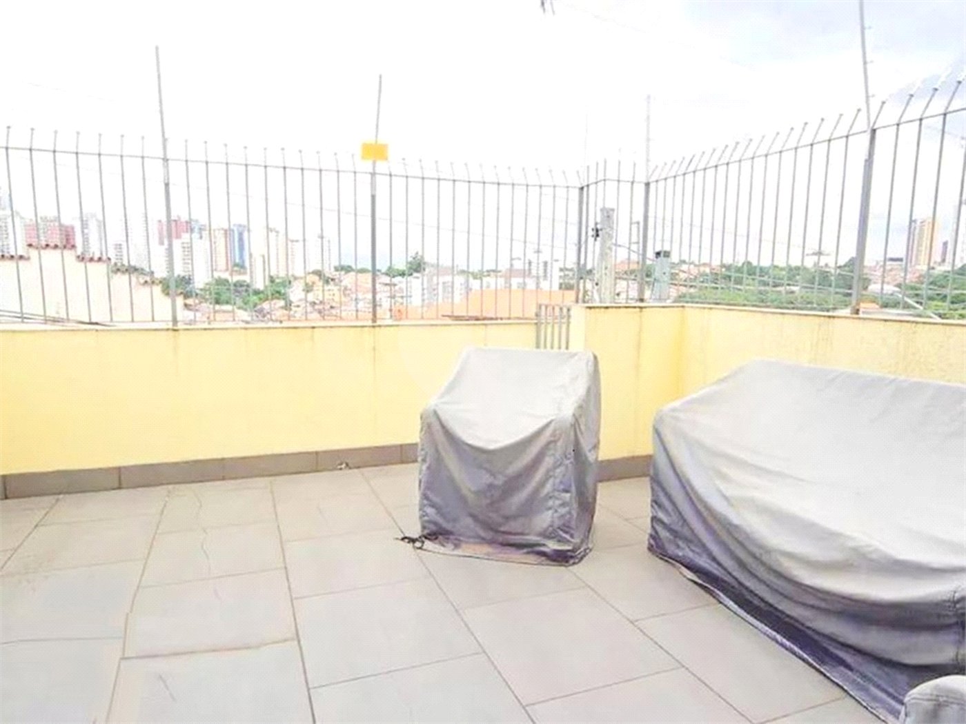Casa à venda com 3 quartos, sendo 1 suíte,  em Jardim Monte Kemel, São Paulo, SP