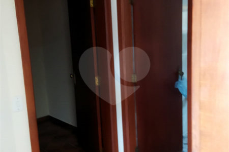 Sobrado à venda com 3 suítes em Vila Thais, Atibaia, SP