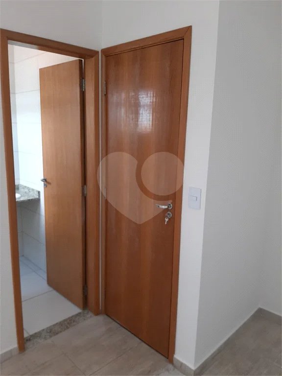 Casa em condomínio com 55m² , 2 dormitórios , sendo 2 suítes , 2 vagas , à venda na Penha.