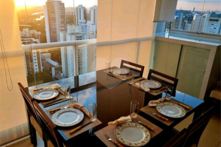 Apartamento à venda com 2 quartos, sendo 1 suíte, em Pinheiros, São Paulo, SP