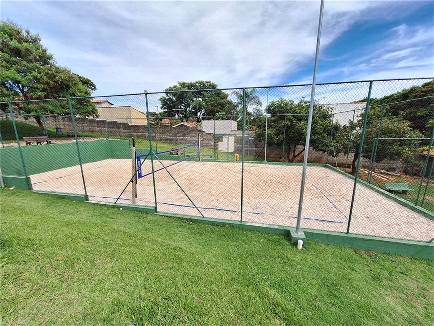 Terreno à venda com 1 suíte no condomínio Bosque de Grevilea, Vinhedo - SP