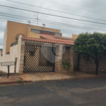 Sobrado à venda com 3 quartos, sendo 1 suíte, em Jardim Nova América, Araraquara, SP