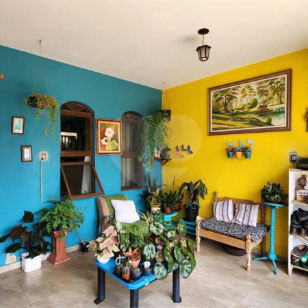Sobrado à venda com 4 quartos, sendo 1 suíte, em Vila Romão, Salto, SP