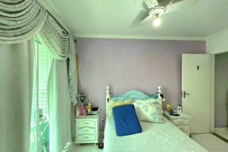 Casa com 3 dormitórios à venda, 210 m² por R$ 1.200.000,00 - Encruzilhada - Santos/SP