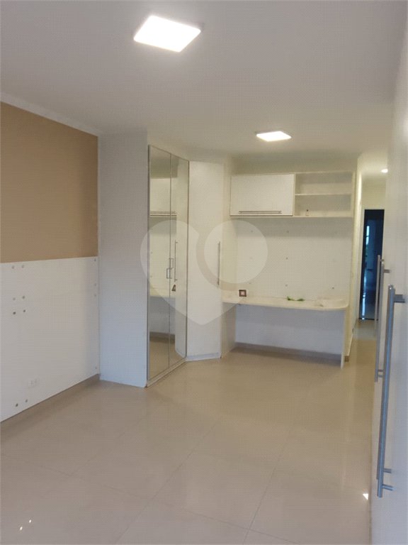 Sobrado à venda com 4 suítes em Vila Guilherme, São Paulo, SP