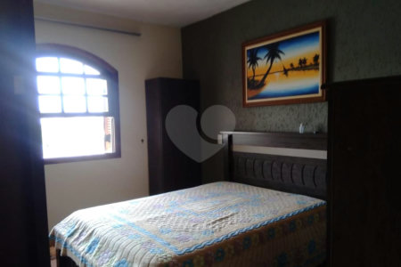 Casa à venda com 4 quartos, sendo 2 suítes, em Jardim Vila Galvão, Guarulhos, SP