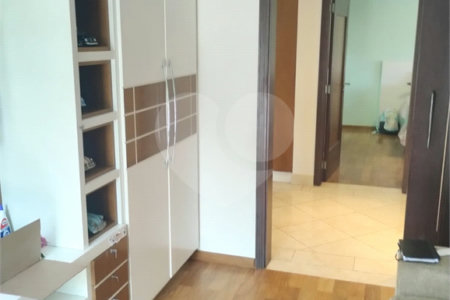 Casa à venda com 5 quartos, sendo 4 suítes, no condomínio Santa Teresa, Jundiaí - SP