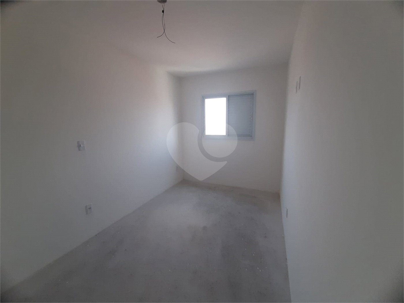 Apartamento à venda com 2 quartos, sendo 1 suíte,  em Parada Inglesa, São Paulo, SP