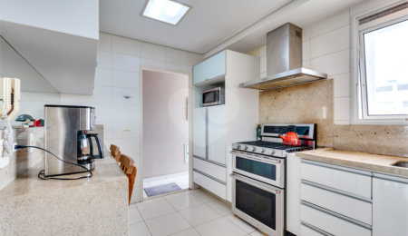 Apartamento à venda com 4 suítes em Campo Belo, São Paulo, SP
