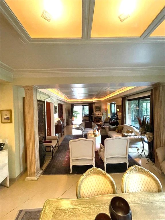 Apartamento à venda ou para alugar com 4 quartos, sendo 3 suítes,  em Jardim Vitória Régia, São Paulo, SP