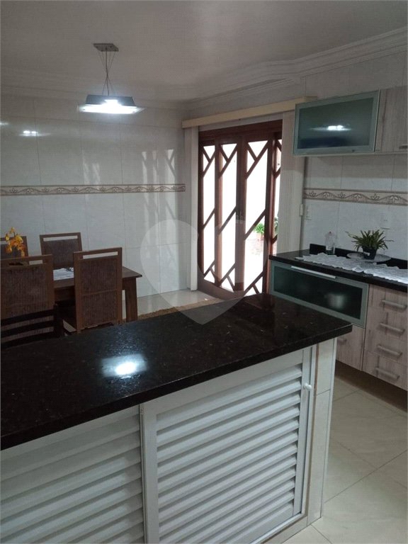 Casa à venda com 3 quartos em Sítio São José, Suzano, SP