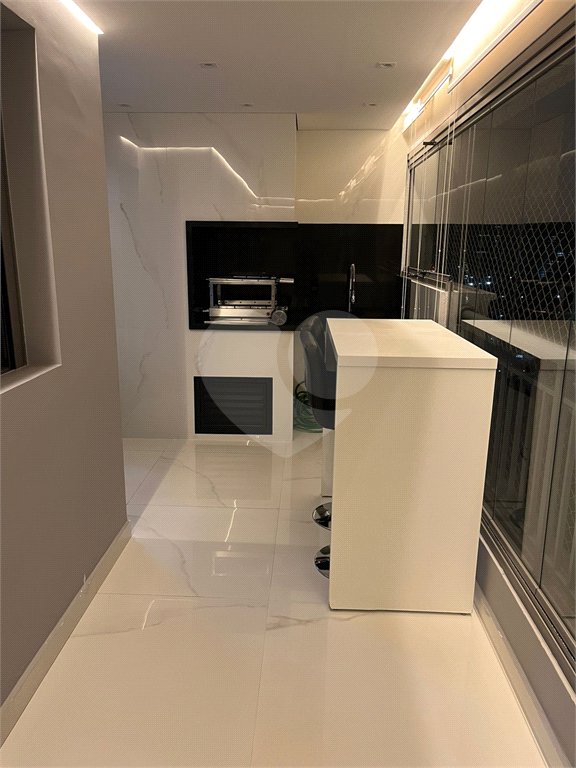 Apartamento à venda com 2 quartos, sendo 1 suíte, em Barra Funda, São Paulo, SP